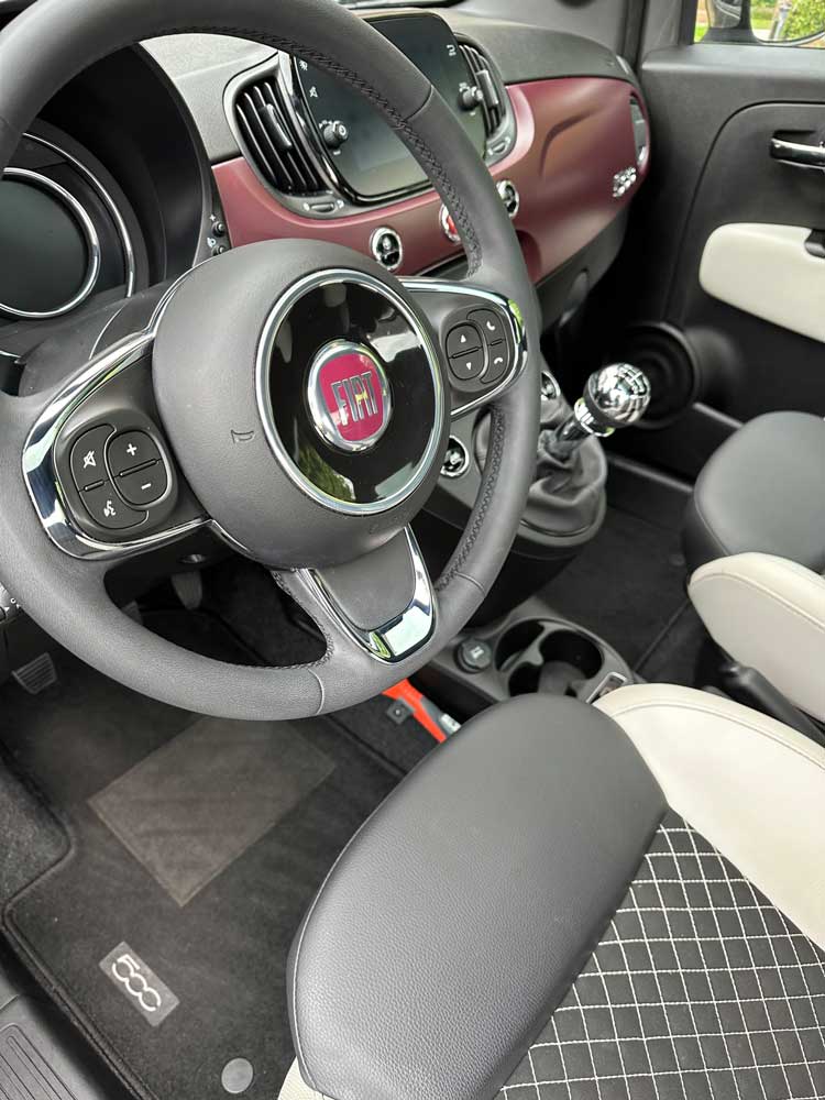 Fiat 500 interieur - resultaat Baron Handcarwash aan huis